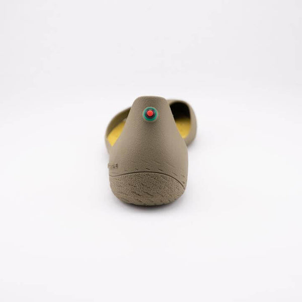 barefoot-shoes-fck3