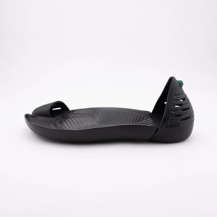 iguaneye-toe-shoes-BB