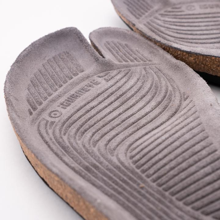 barefoot-sole-jungle-lux-grey